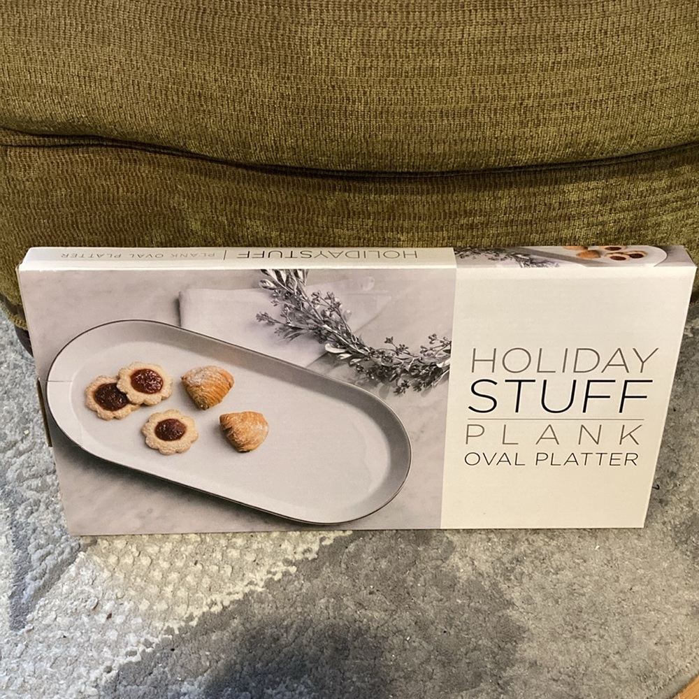 NWOT - Holiday Stuff Plank Oval Porcelain Platter - White/Silver